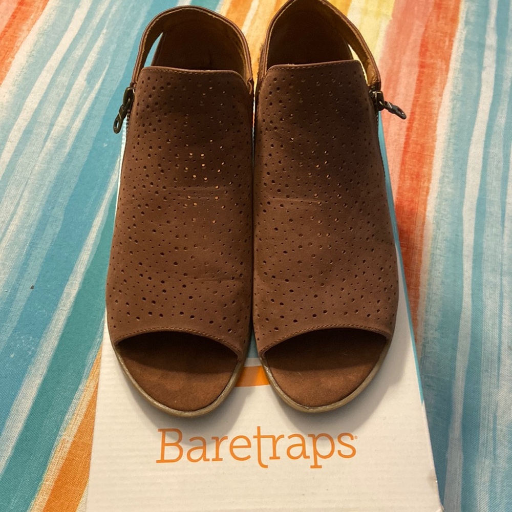 Bare traps Shawn brown size 9
